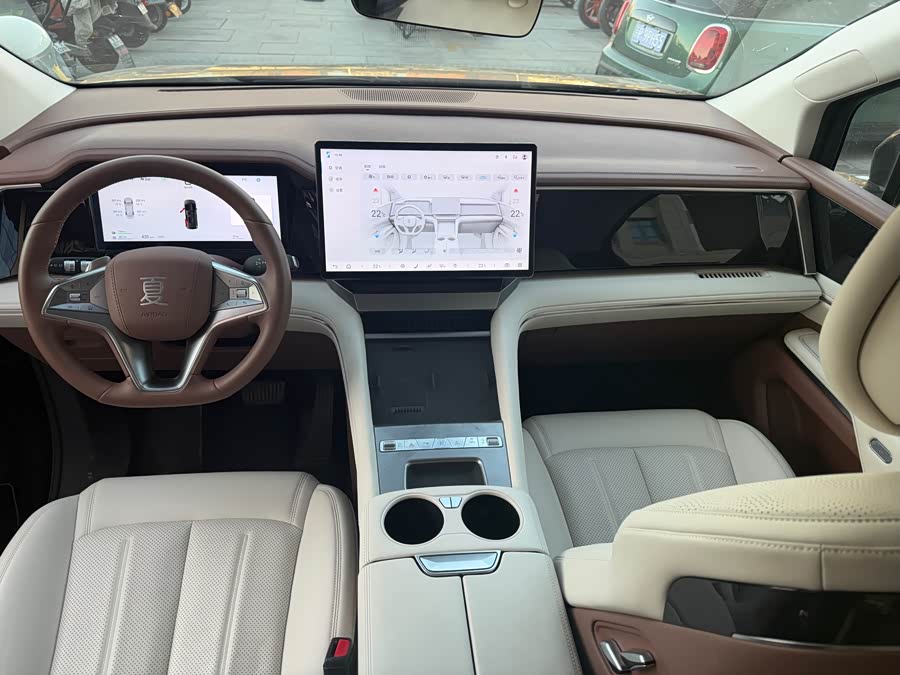 BYD Xia 2025 #14 BYD Xia 2025 car image #14