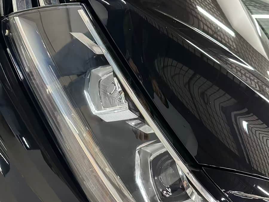 Volkswagen Tiguan L 2022 car image #14