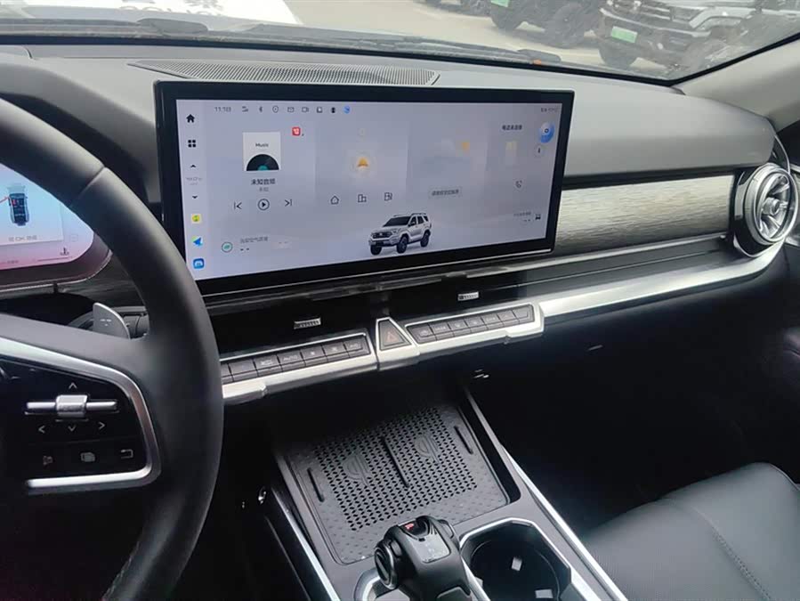 Tank 400 2024 car image #14