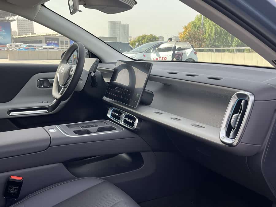 零跑汽车 零跑B01 2025 汽车图片 #14