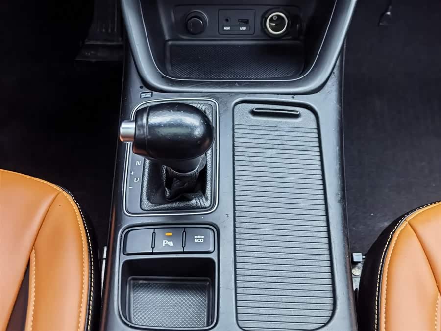 Kia Sorento 2014 immagine di auto #14