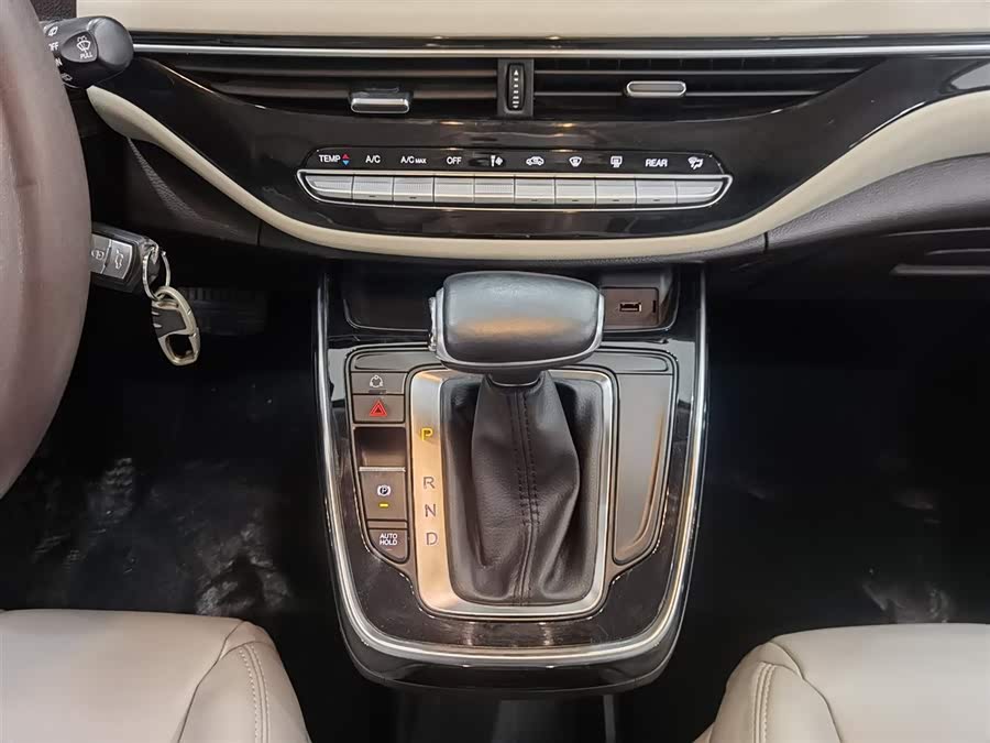 GAC Trumpchi M6 2019 car image #14