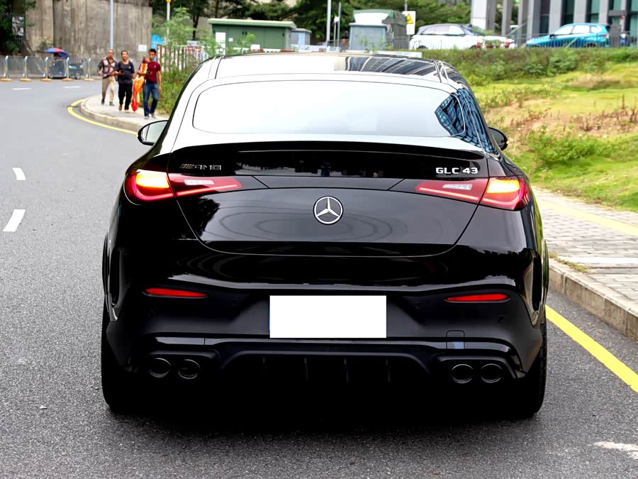 Mercedes-Benz GLC Coupe AMG 2024 صورة سيارة #14