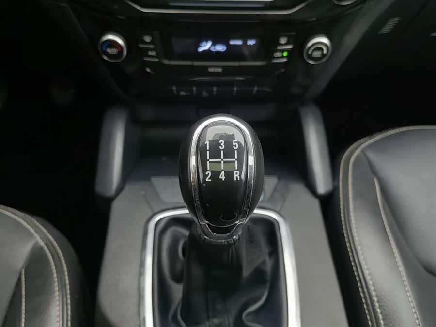 GEELY Vision X6 2017 car image #14