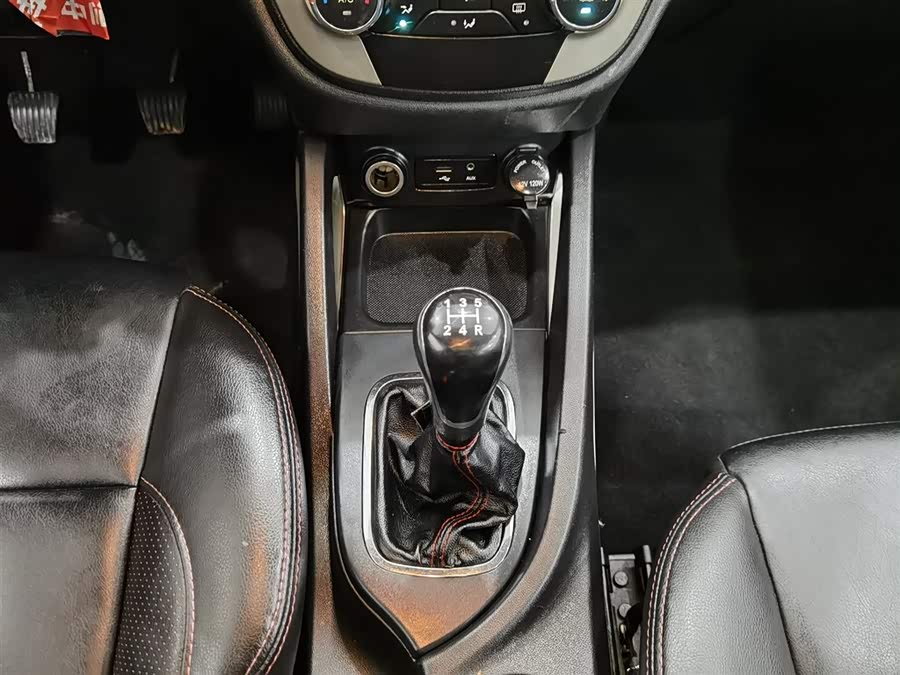 Changan CS35 2014 car image #14