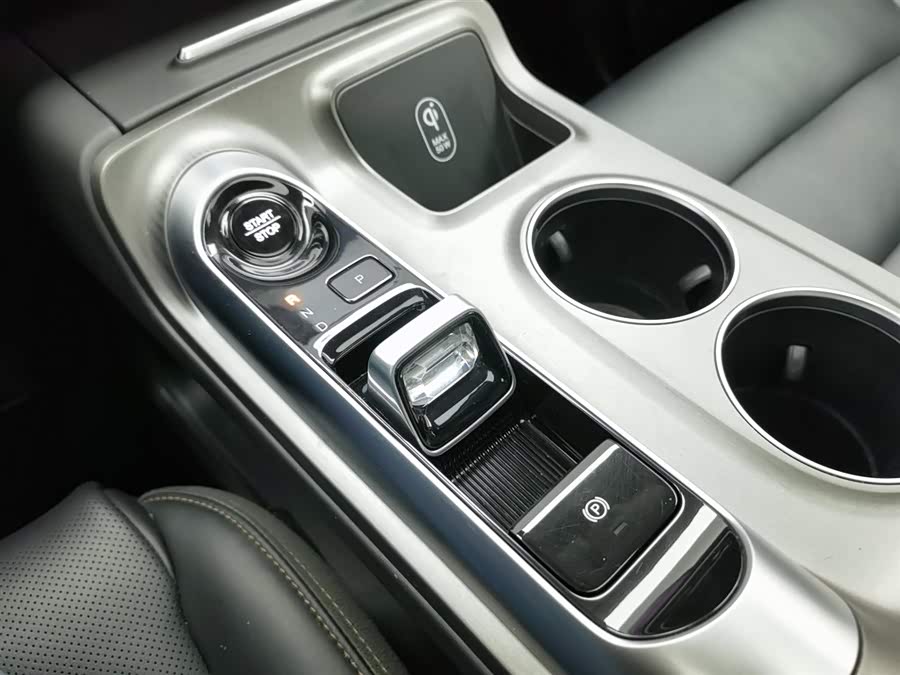 GAC Trumpchi E8 New Energy 2024 car image #14