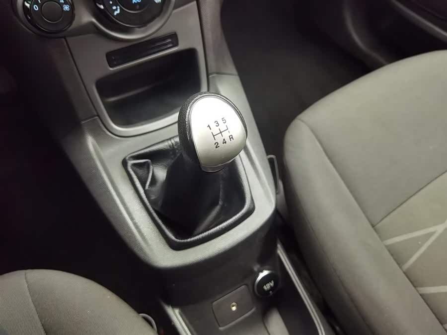 Ford Fiesta 2014 صورة سيارة #14