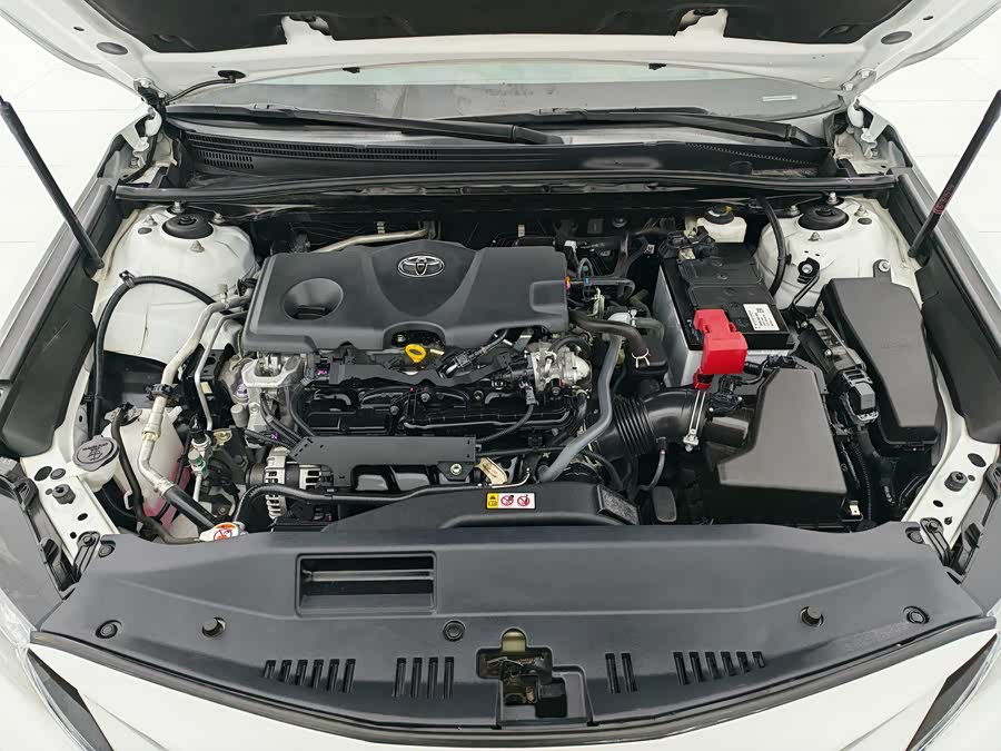 Toyota Camry 2022 car image #14