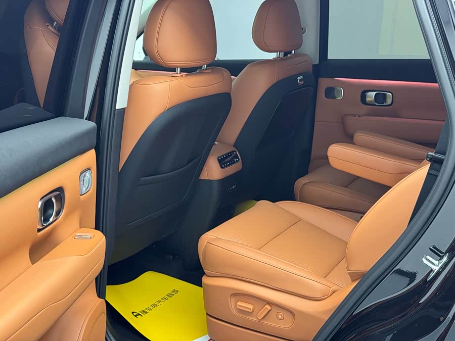 零跑汽车 零跑C16 2025 汽车图片 #14