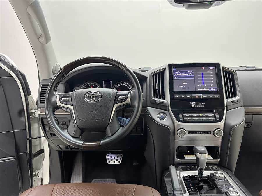 Toyota 2020 car image #14