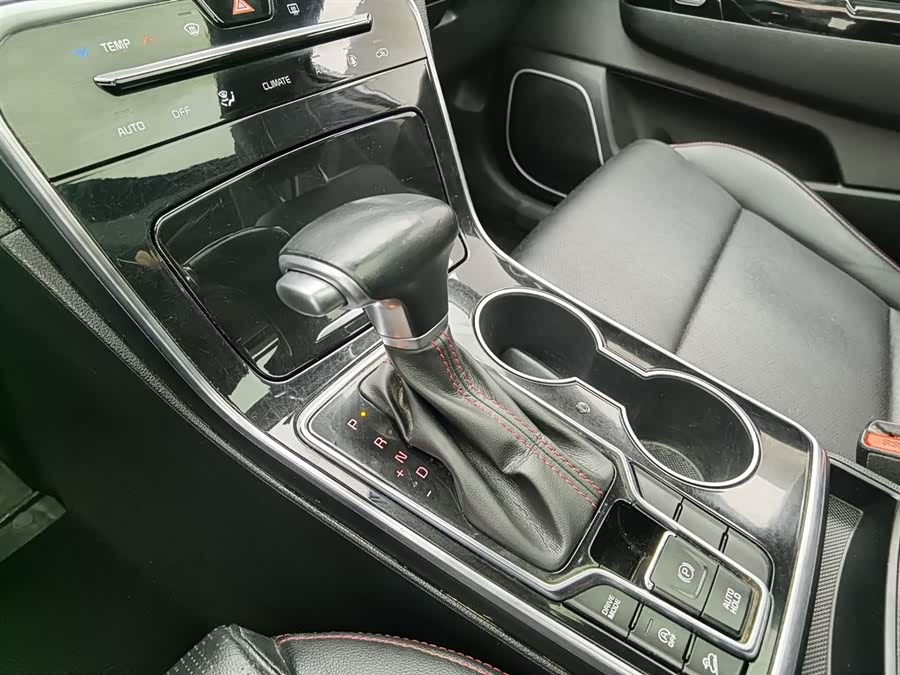 Kia KX5 2022 imagen de coche #14
