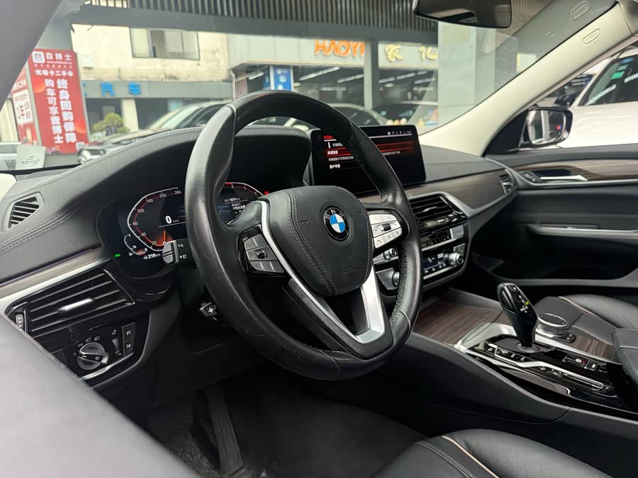 BMW 6 Series GT 2021 car image #14