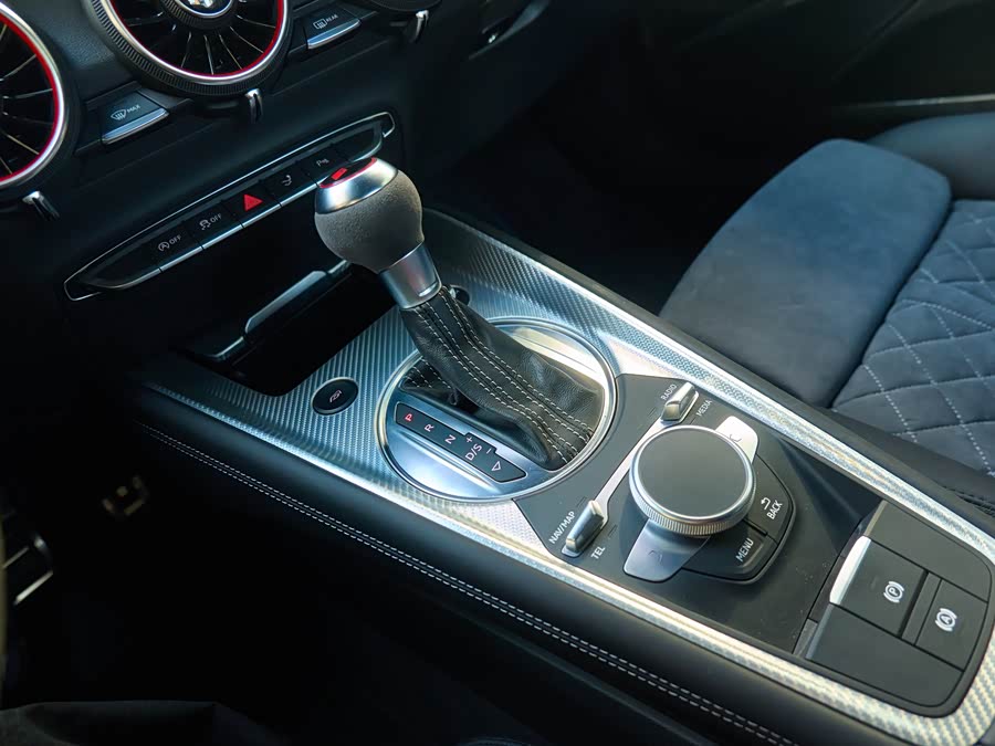 Audi TT RS 2020 #14 Audi TT RS 2020 car image #14