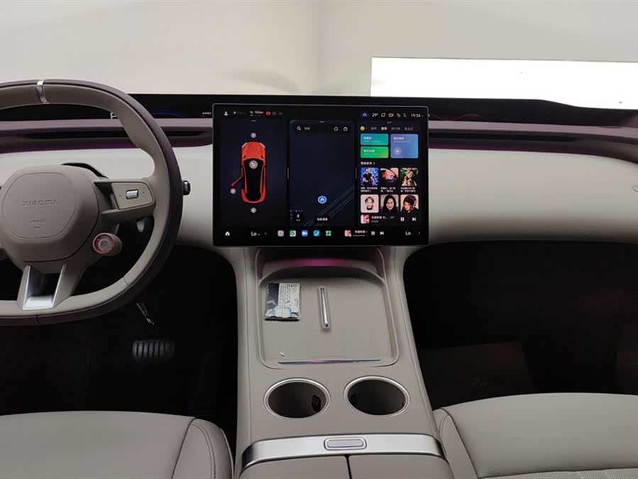 MI YU7 2025 #14 MI YU7 2025 car image #14