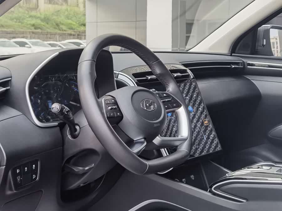 Hyundai Tucson 2022 car image #14