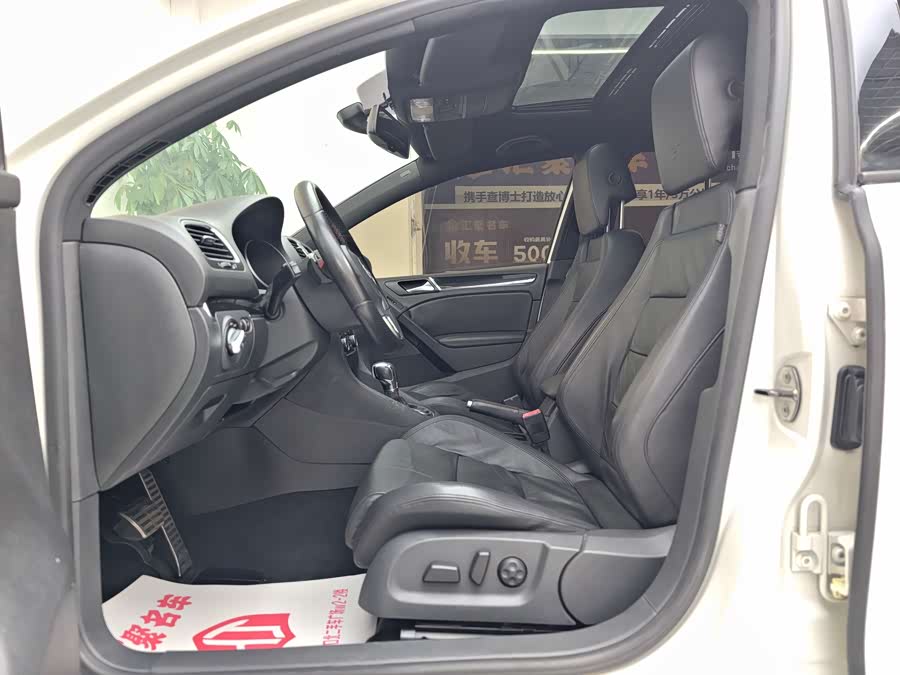 Volkswagen GolfGTI 2011 #14 Volkswagen GolfGTI 2011 car image #14