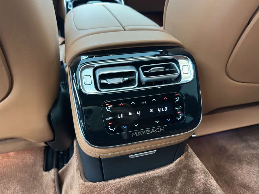 Mercedes-Benz Maybach S Class 2021 car image #14