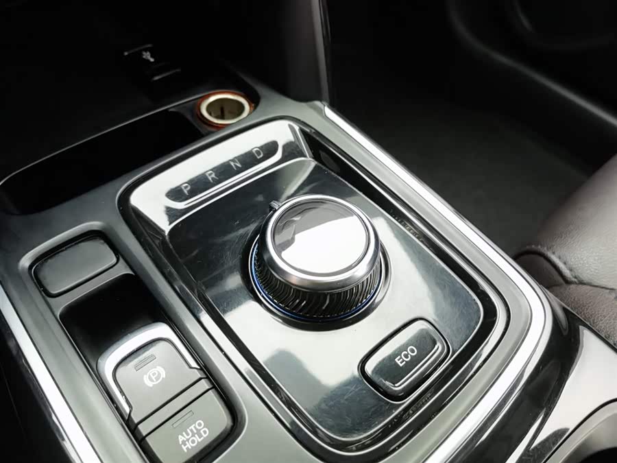 GAC ix4 2018 #14 GAC ix4 2018 car image #14