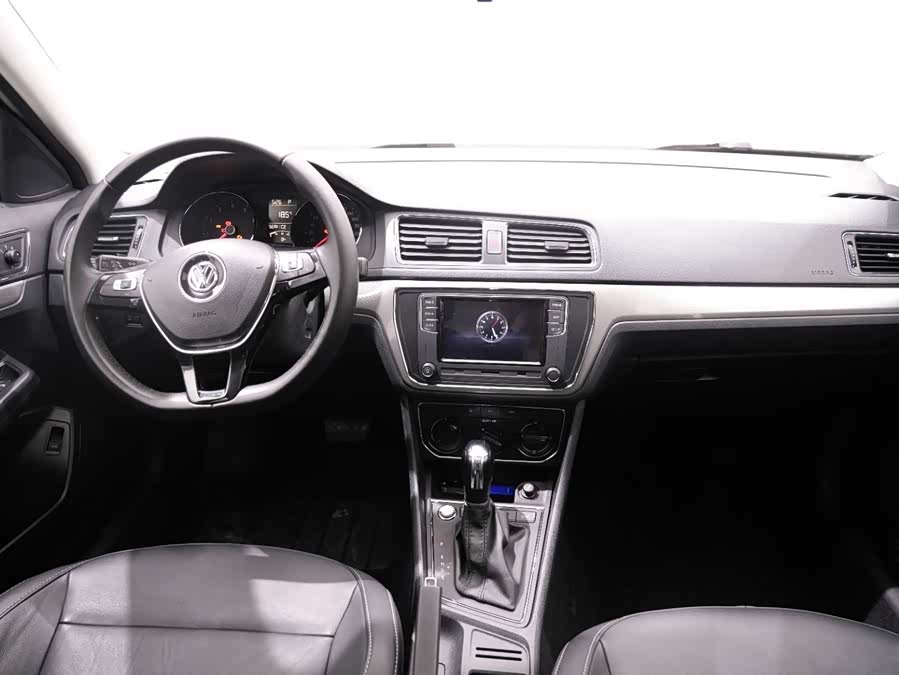Volkswagen Lavida 2017 car image #14