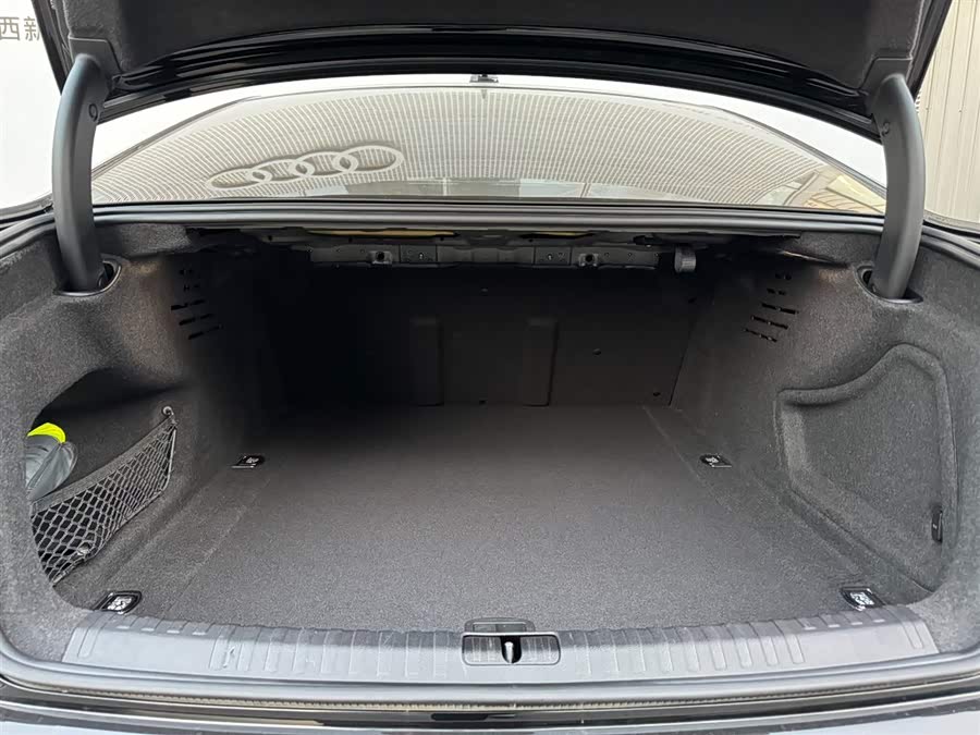 Audi A6L 2023 car image #14