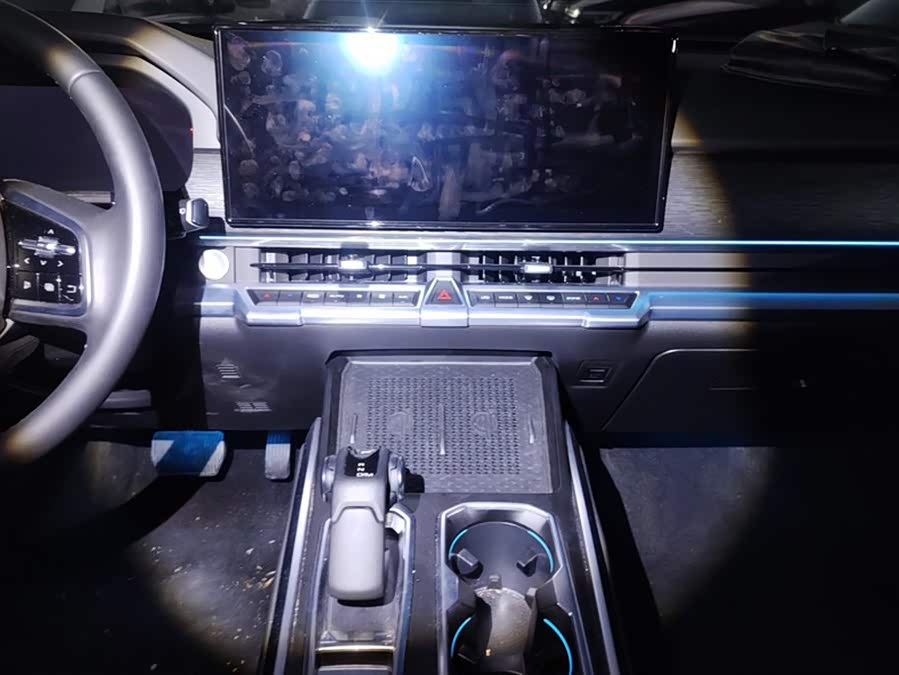 Tank 400 2024 #14 Tank 400 2024 imagen de coche #14