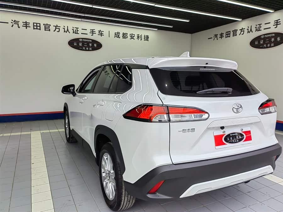 Toyota Corolla Cross 2024 car image #14