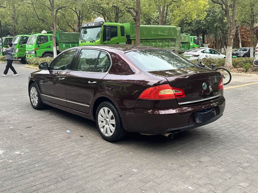 Skoda Superb 2012 image de voiture #14