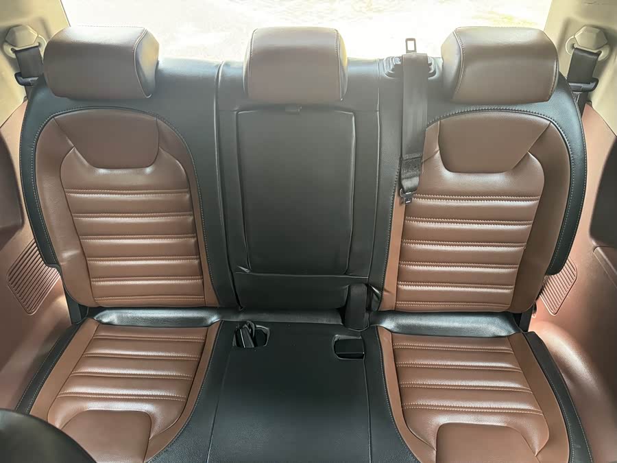 Forthing SX6 2017 car image #14