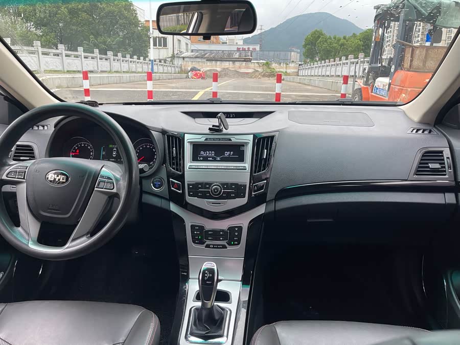 BYD e5 2019 #14 BYD e5 2019 car image #14