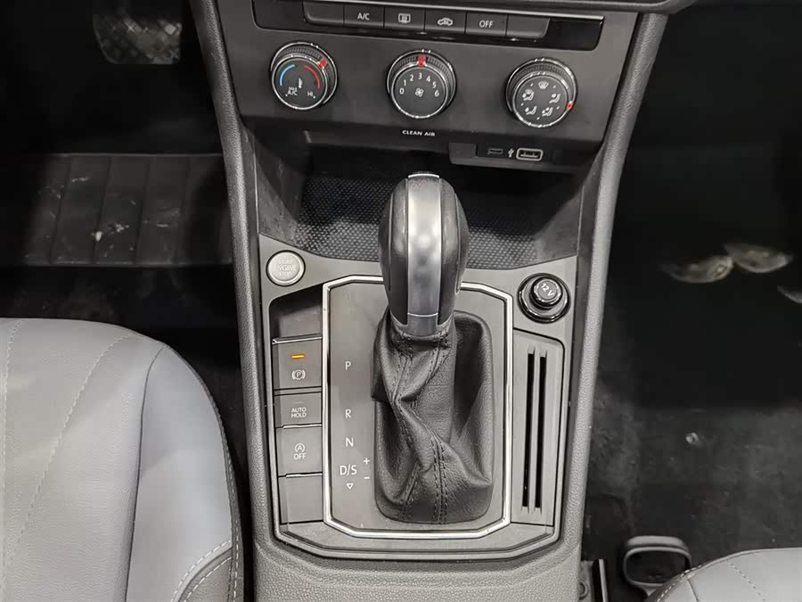 Volkswagen Lavida 2022 car image #14