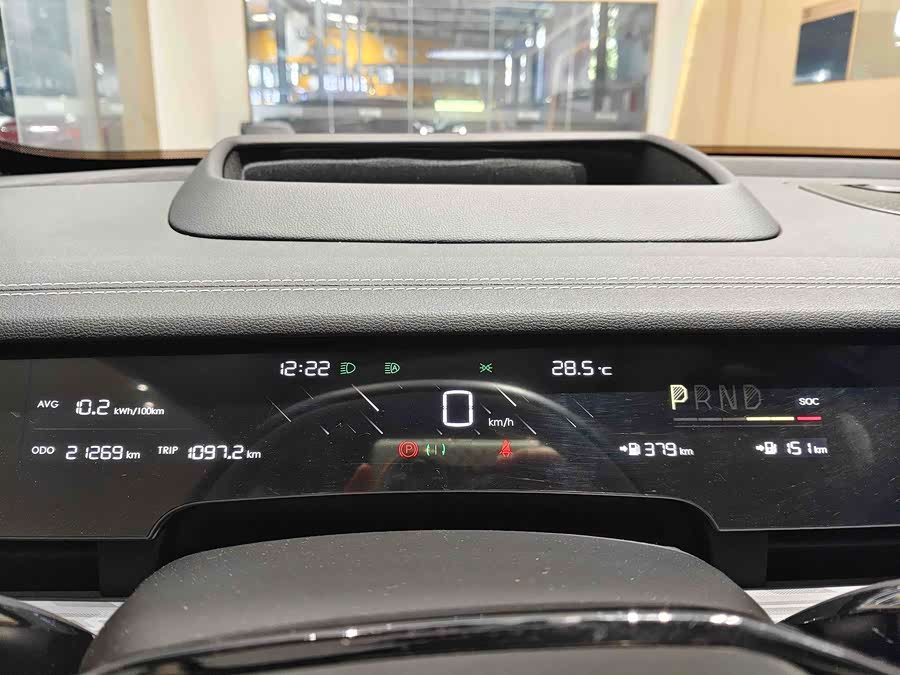 哪吒汽车 哪吒S 2023 汽车图片 #14