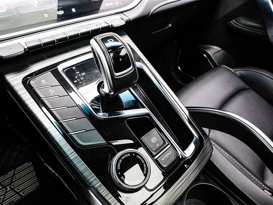 GEELY 2024 car image #14