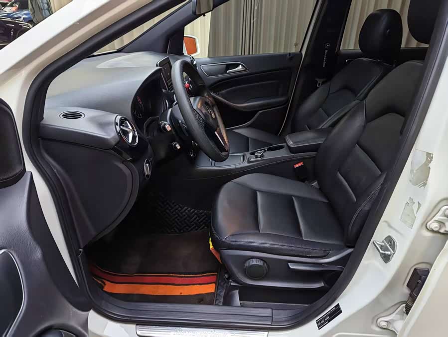 Mercedes-Benz B Class 2014 #14 Mercedes-Benz B Class 2014 car image #14