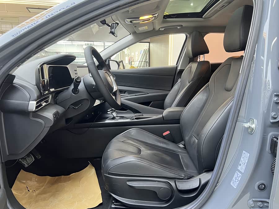 Hyundai Elantra 2021 immagine di auto #14