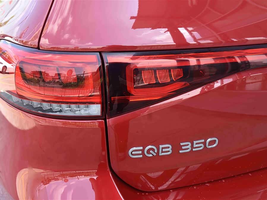 Mercedes-Benz EQB Class 2025 car image #14