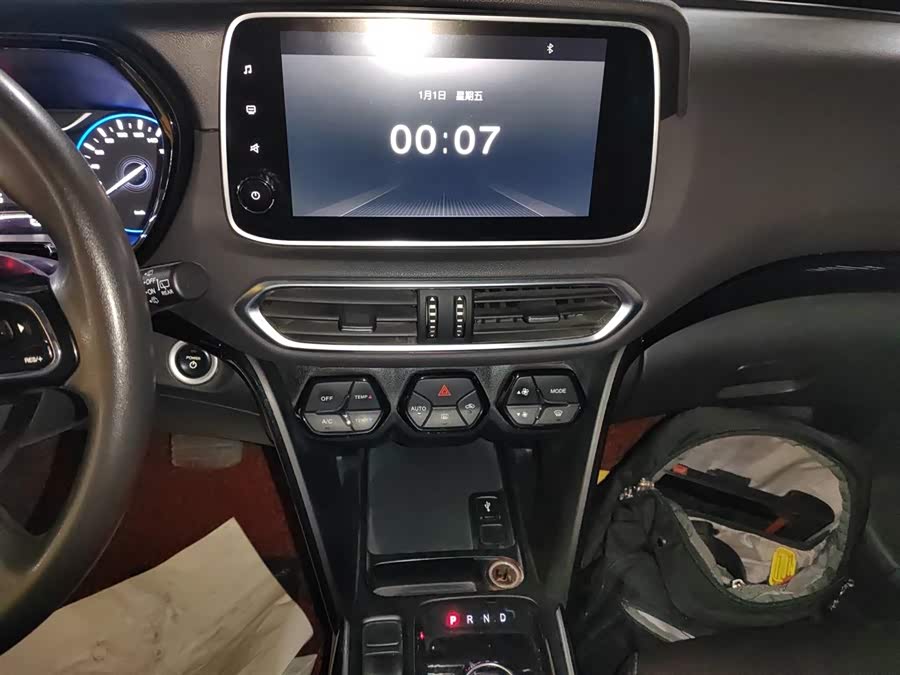 GAC ix4 2018 car image #14