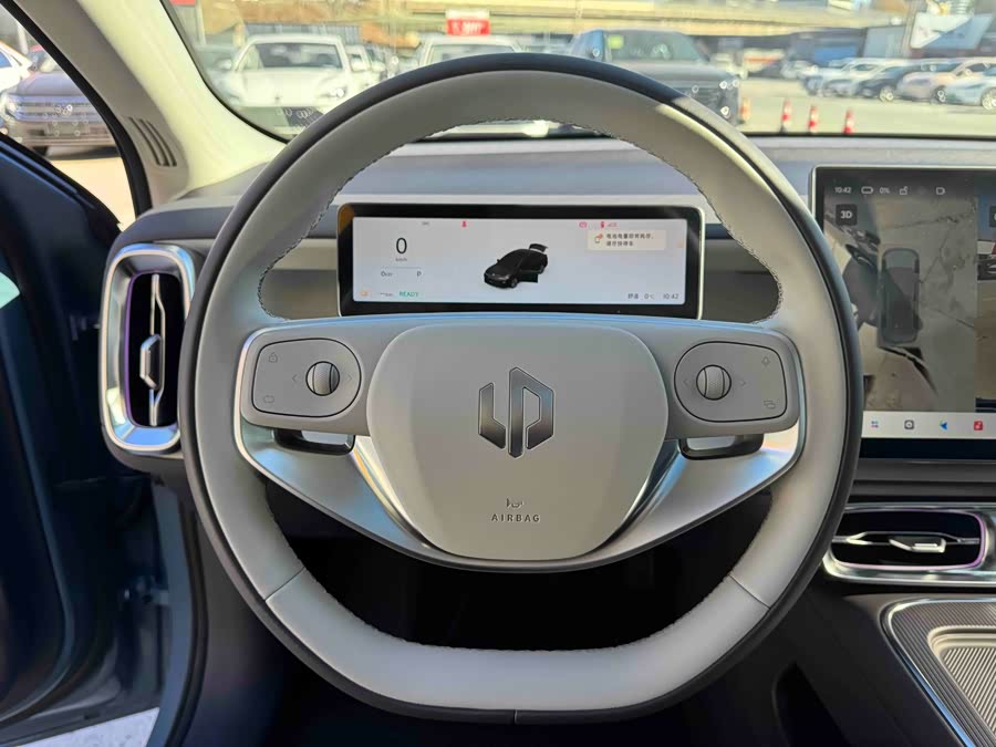 零跑汽车 零跑B01 2025 汽车图片 #14