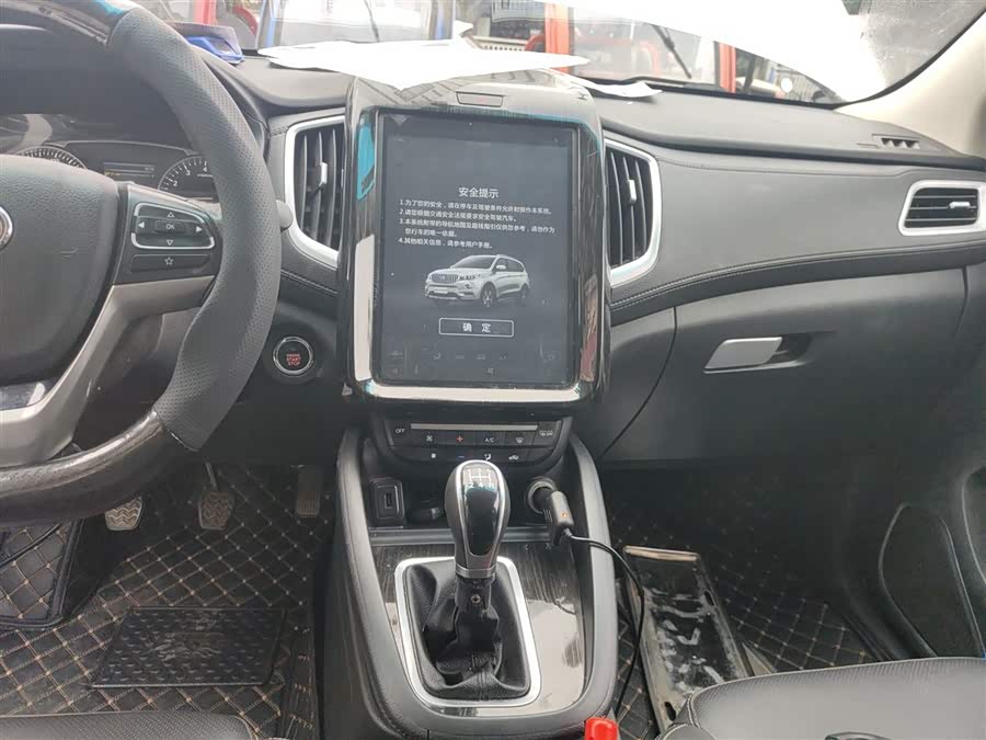 SWM X7 2017 #14 SWM X7 2017 immagine di auto #14