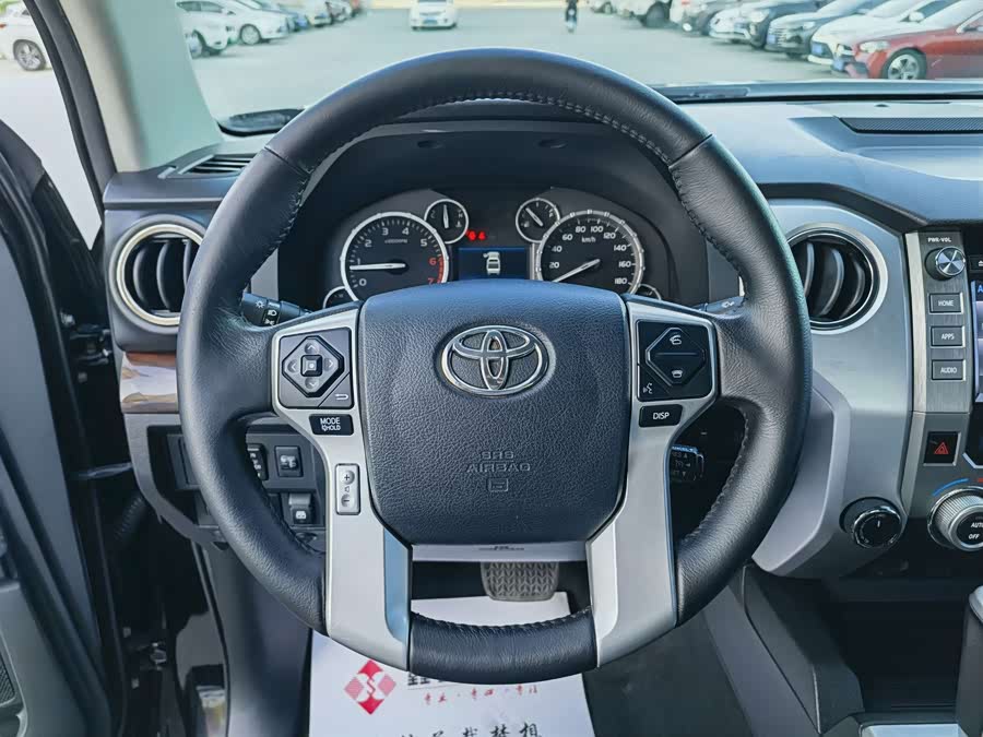Toyota Tundra 2015 immagine di auto #14