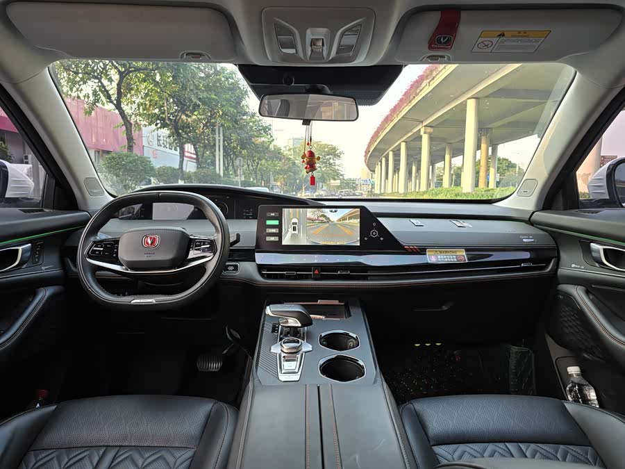 Changan UNI-K iDD 2022 car image #14