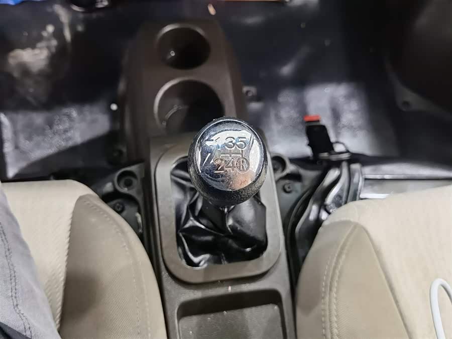 2023 car image #14