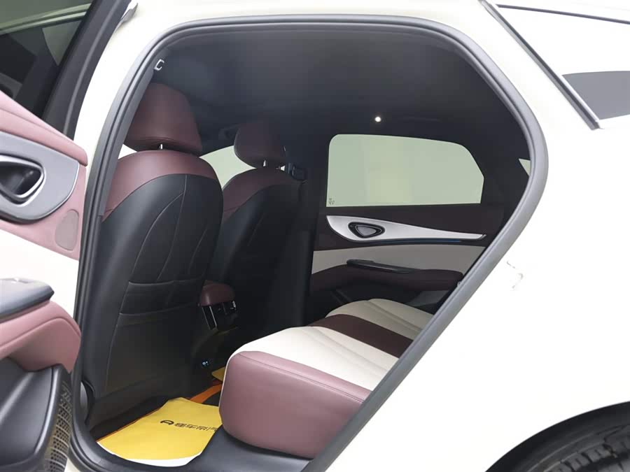 BYD Seal 07 DM-i 2025 imagen de coche #14