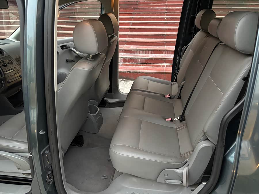 Volkswagen Caddy 2007 immagine di auto #14