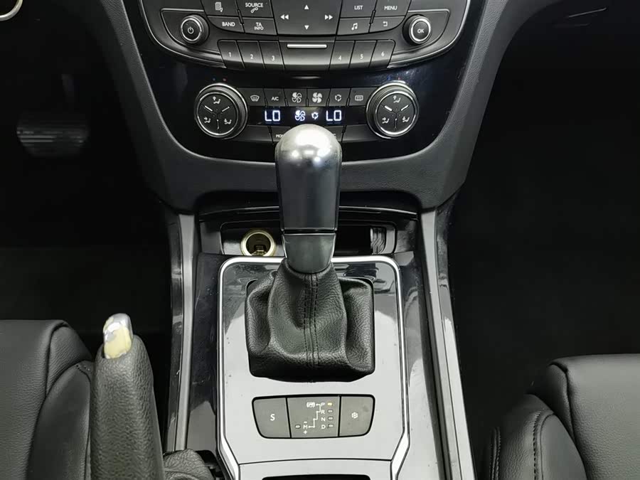Peugeot 508 2014 car image #14