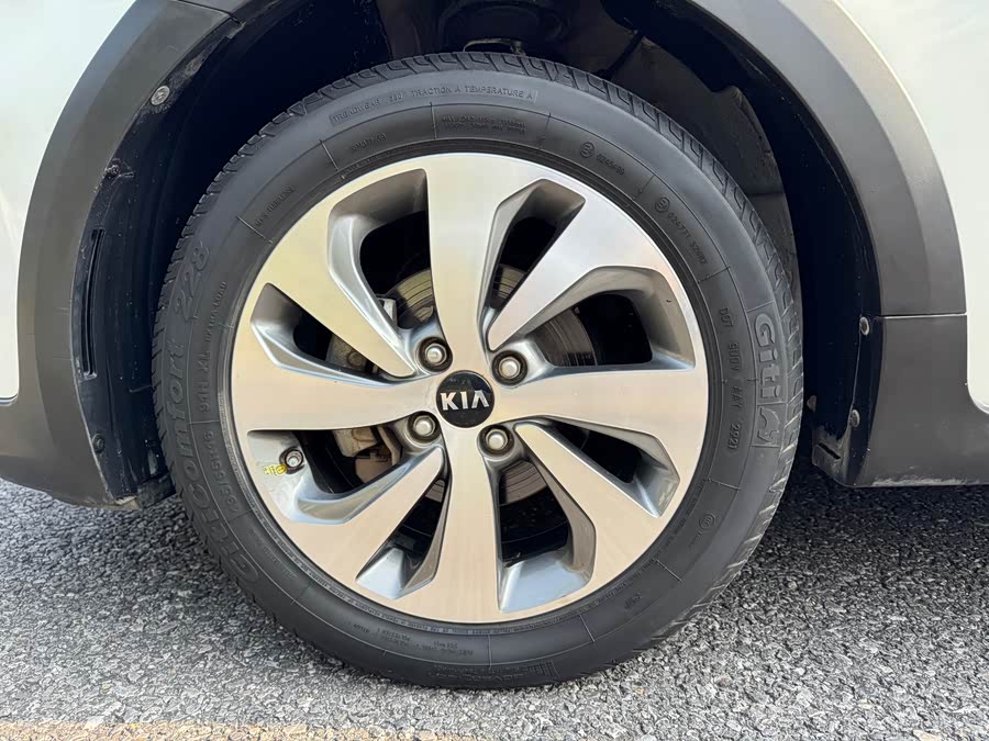 Kia Rio Cross 2017 صورة سيارة #14