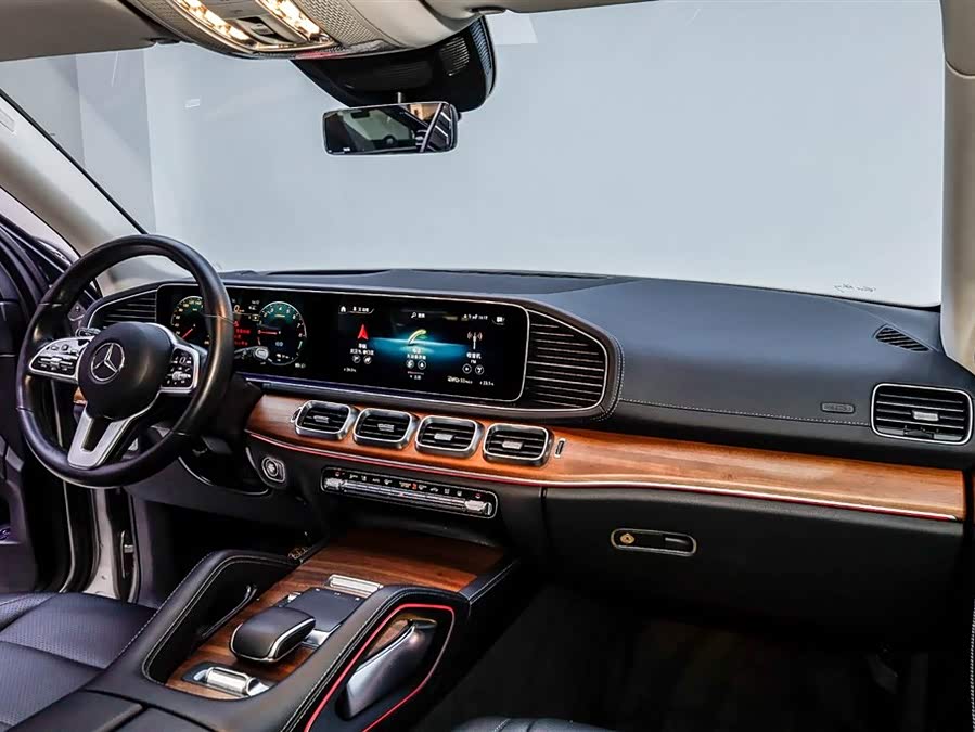 Mercedes-Benz GLE Class New Energy 2021 car image #14