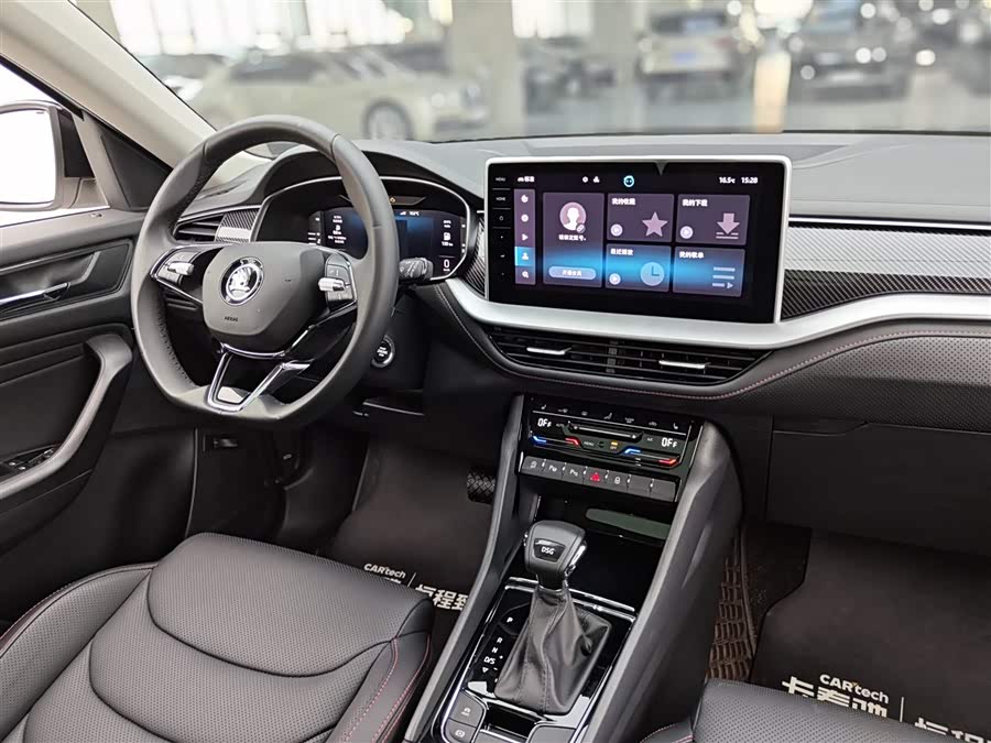 Skoda Kodiaq GT 2022 صورة سيارة #14