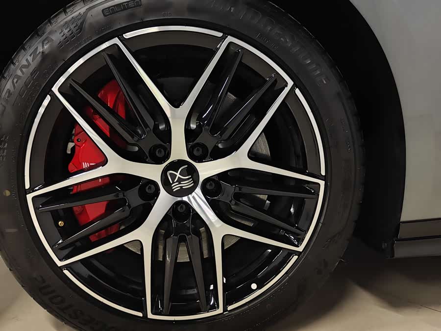 BYD HanL 2025 #14 BYD HanL 2025 car image #14