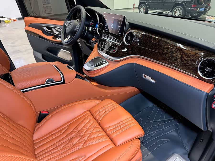 Mercedes-Benz V Class 2025 car image #14