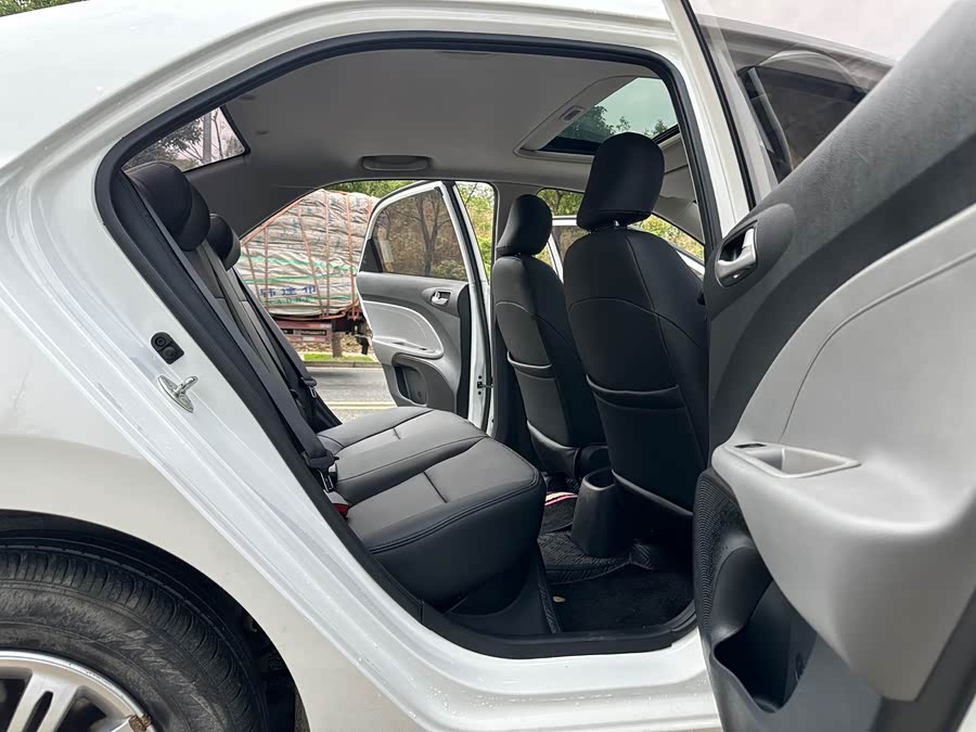 Kia Pegas 2021 image de voiture #14